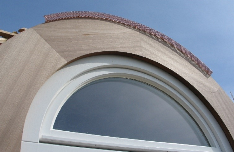 Bild 22a: Begrünte REETdacher werden auch trocken